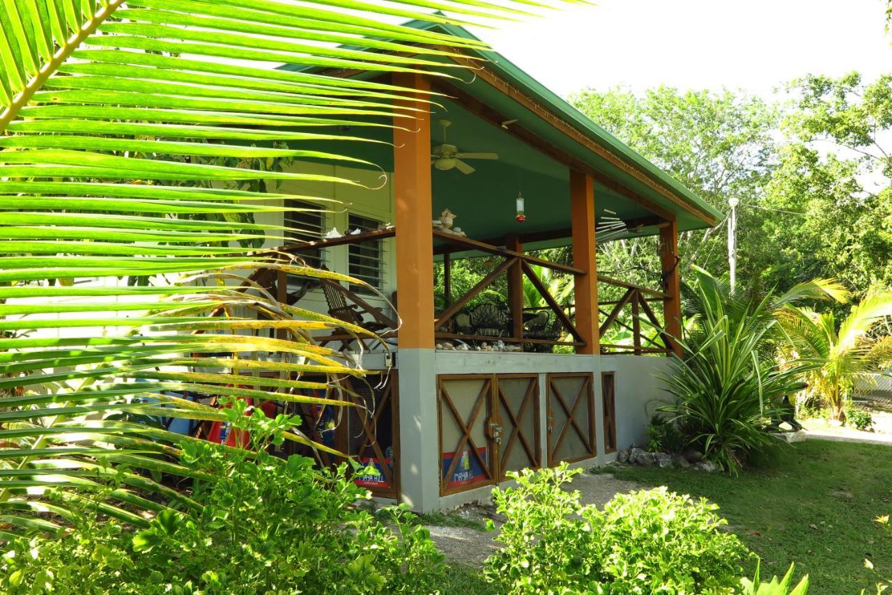 Maya Hill Lodge Black Man Eddy Exterior foto